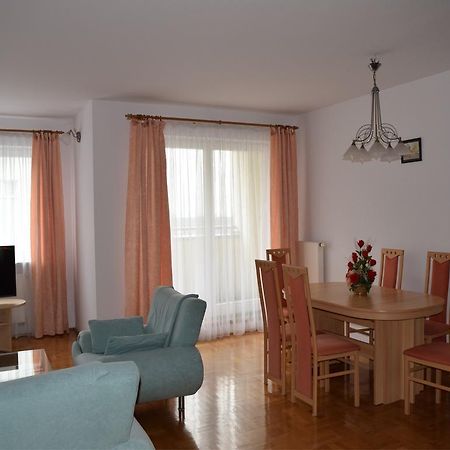 Dgm Apartment Warszawa Eksteriør billede
