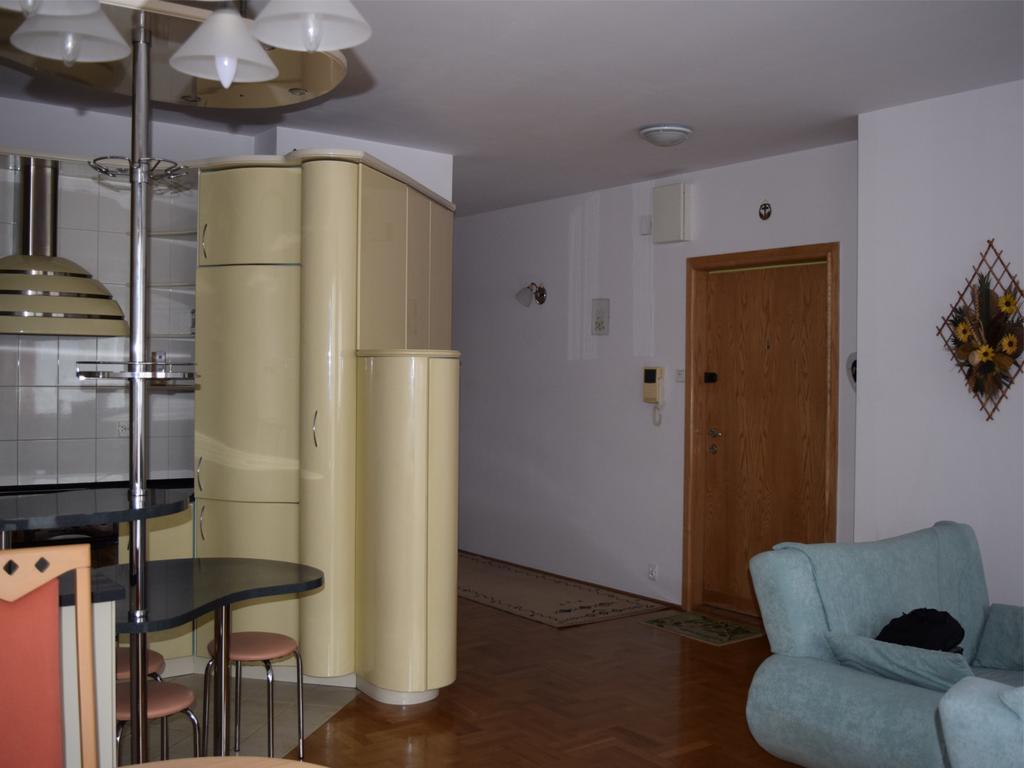 Dgm Apartment Warszawa Eksteriør billede